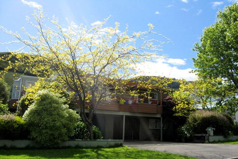 Photo of property in 21 Rainbow Drive, Atawhai, Nelson, 7010