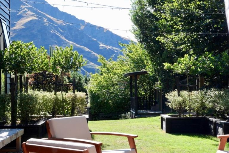Photo of property in 53 Mathias Terrace, Arthurs Point, Queenstown, 9371