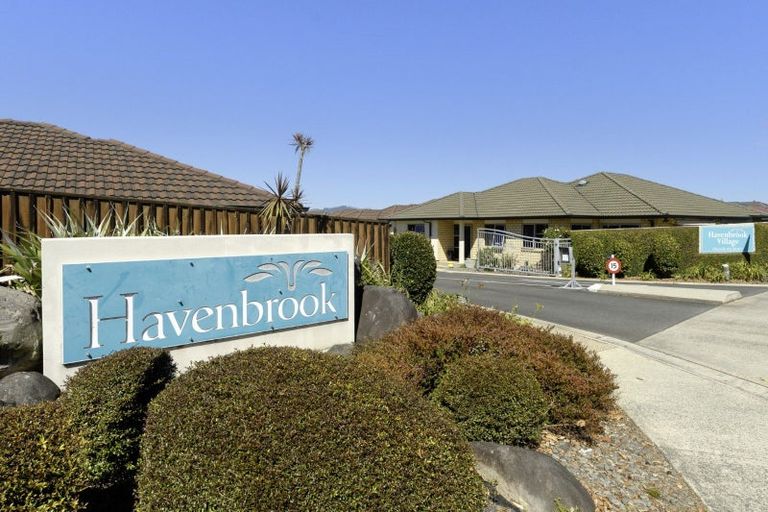 Photo of property in 19 Havenbrook Way, Pyes Pa, Tauranga, 3112