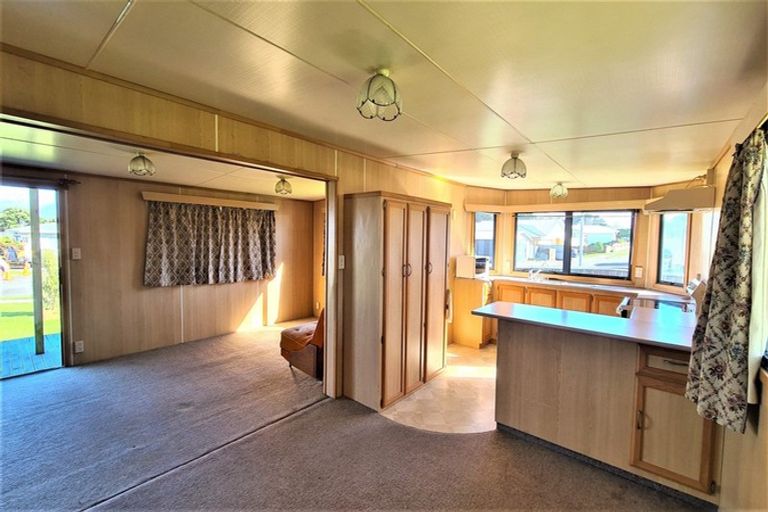 Photo of property in 13 Hickey Place, Opunake, 4616