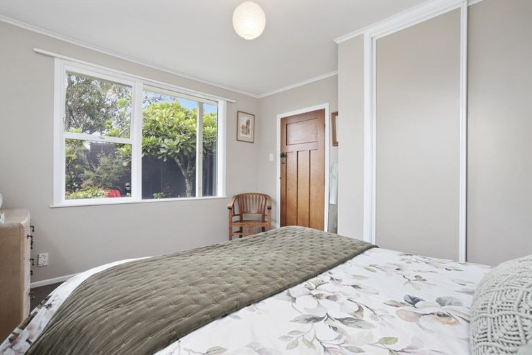 Photo of property in 116 Mokoia Road, Chatswood, Auckland, 0626