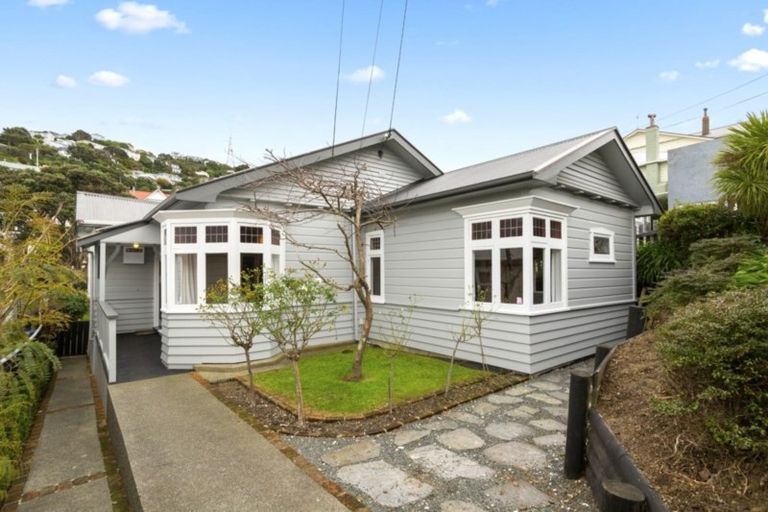 Photo of property in 18 Hohiria Road, Hataitai, Wellington, 6021