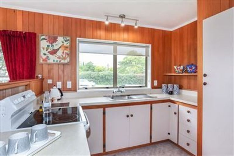 Photo of property in 1/469 Great South Road, Opaheke, Papakura, 2113