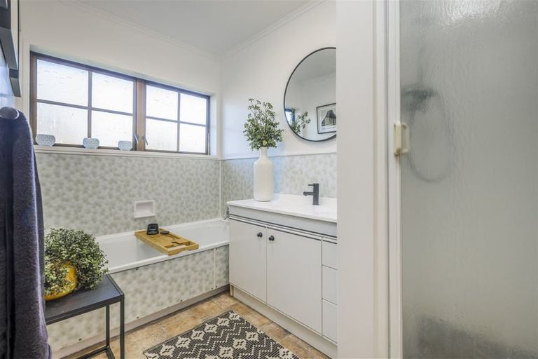 Photo of property in 174 Victoria Street West, Pukekohe, 2120