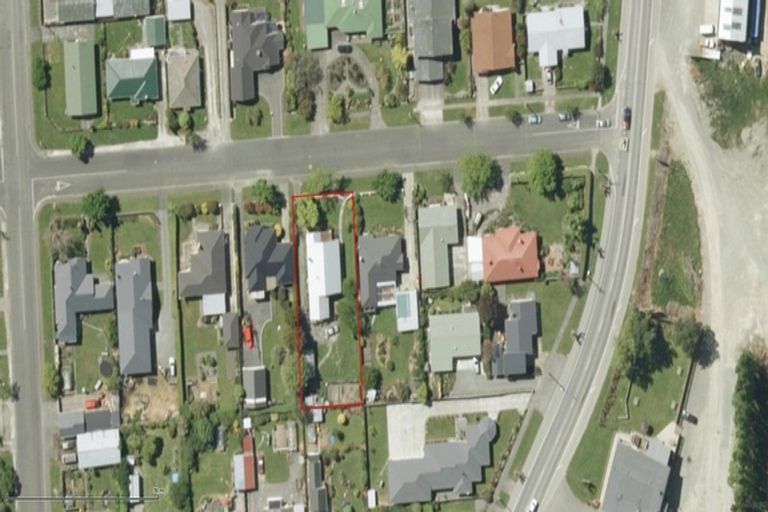 Photo of property in 11 Home Street, Winton, 9720