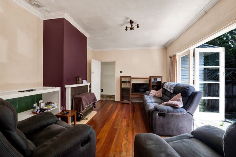 Photo of property in 9 Havelock Place, Blagdon, New Plymouth, 4310