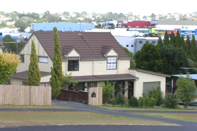 Photo of property in 6 Baltimore Place, Forrest Hill, Auckland, 0620