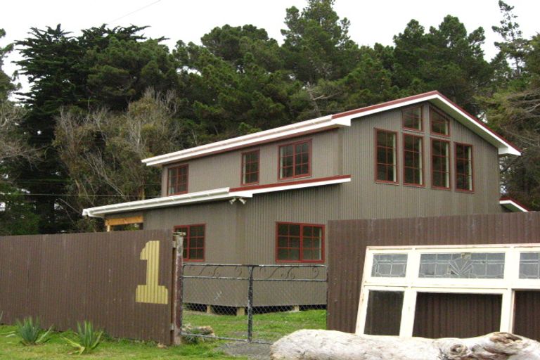 Photo of property in 1 Paloona Street, Aramoana, Port Chalmers, 9082