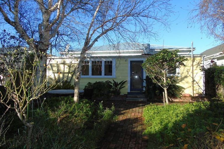 Photo of property in 39 Richmond Street, Petone, Lower Hutt, 5012