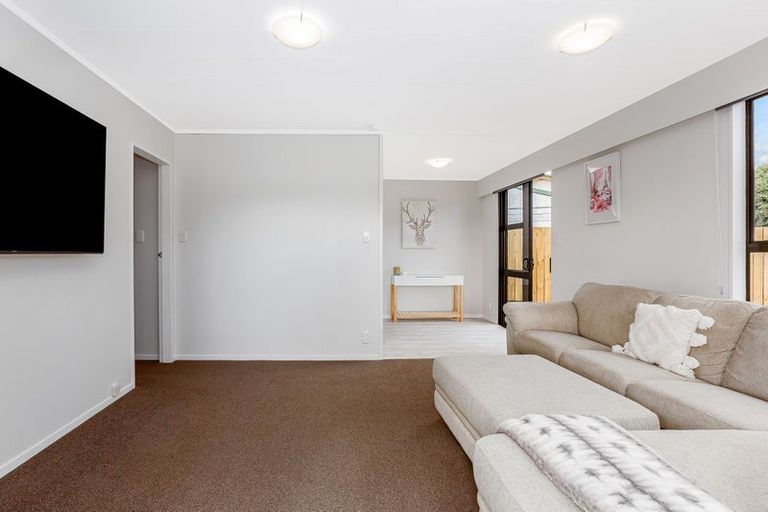 Photo of property in 13a Transom Close, Whitby, Porirua, 5024