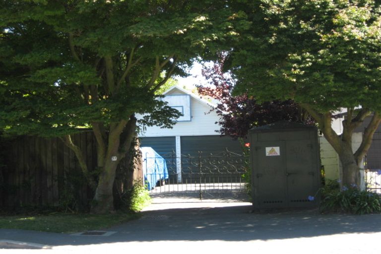 Photo of property in 37 Merivale Lane, Merivale, Christchurch, 8014