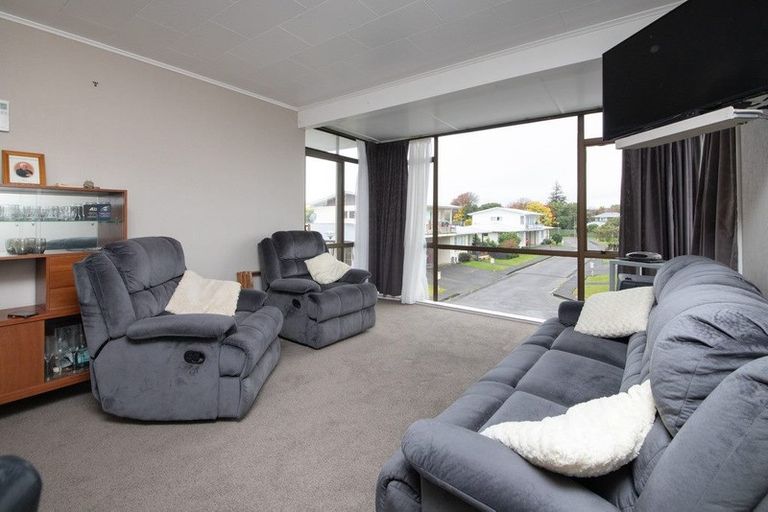 Photo of property in 8 Collingwood Court, Hokowhitu, Palmerston North, 4410