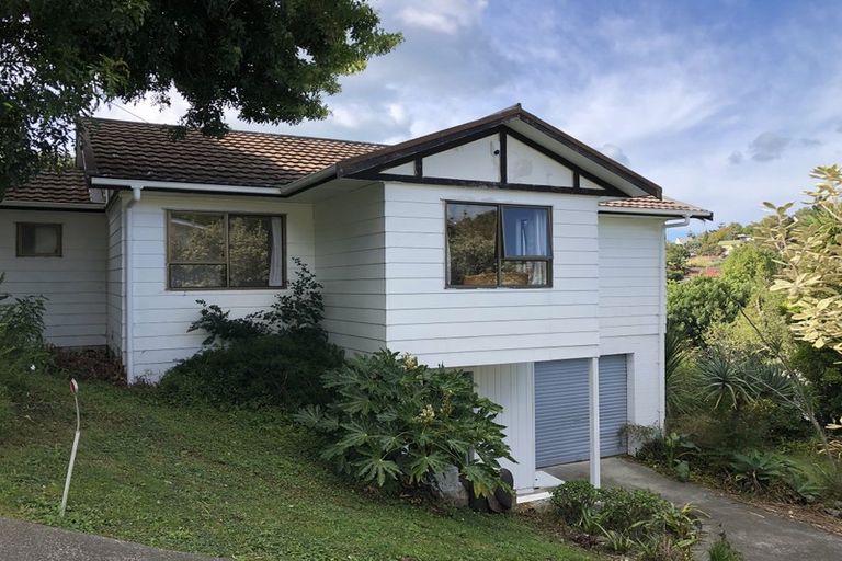 Photo of property in 1/70 Oaktree Avenue, Browns Bay, Auckland, 0630
