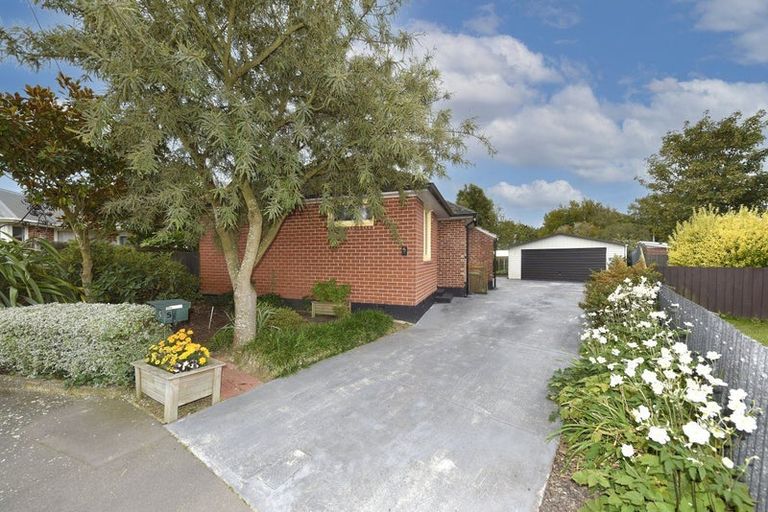 Photo of property in 5 Abbey Place, Mairehau, Christchurch, 8013