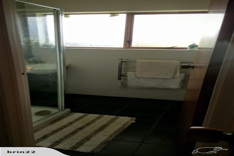 Photo of property in 2/38 Kirrie Avenue, Te Atatu South, Auckland, 0610