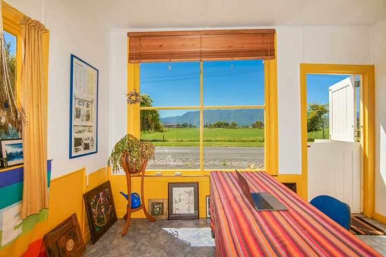 Photo of property in 23 Wharf Road, Karamea, 7893
