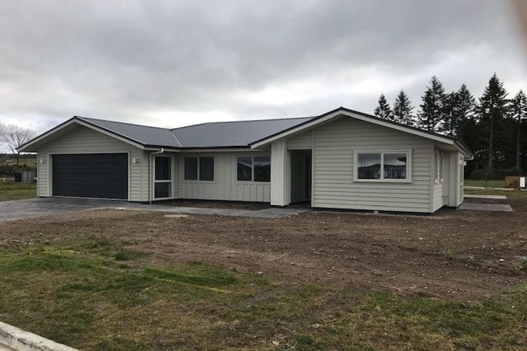 Photo of property in 4 Bastille Court, Rangatira Park, Taupo, 3330
