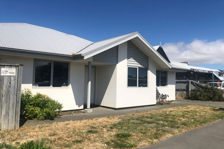 Photo of property in 386 Wilsons Road North, Waltham, Christchurch, 8011