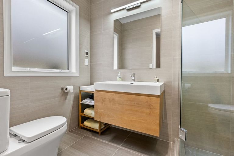 Photo of property in 14 Rauaruhe Road, Karaka, Papakura, 2113