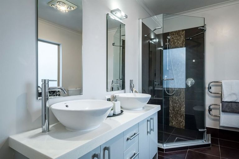 Photo of property in 27 Mahoney Drive, Albany, Auckland, 0632