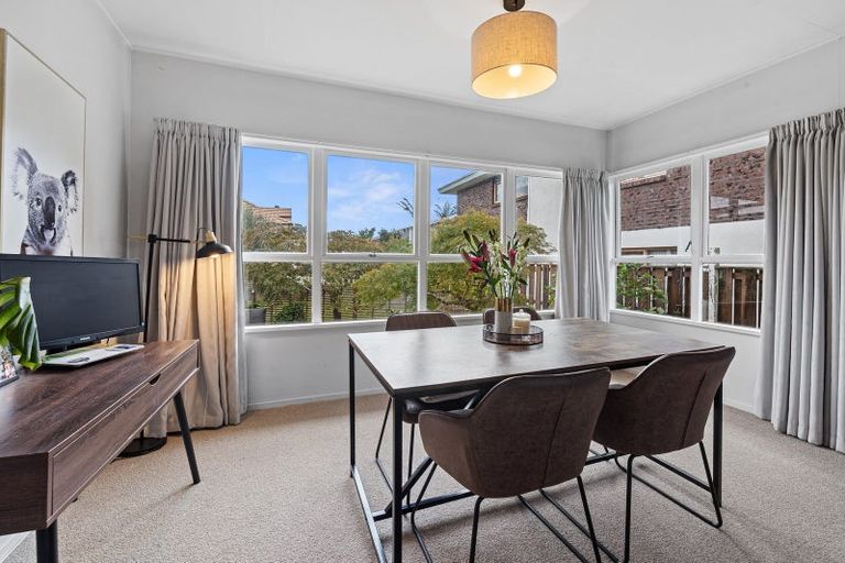 Photo of property in 1/22 Saltburn Road, Milford, Auckland, 0620