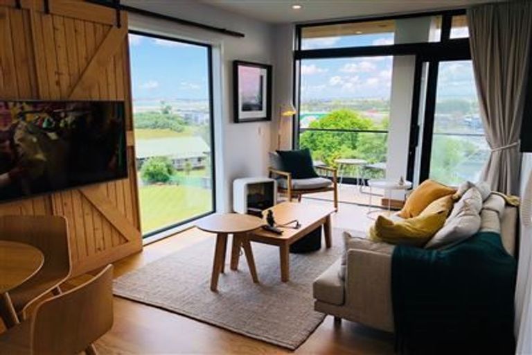 Photo of property in Frank Sargeson Apts, 307/80 Anzac Street, Takapuna, Auckland, 0622