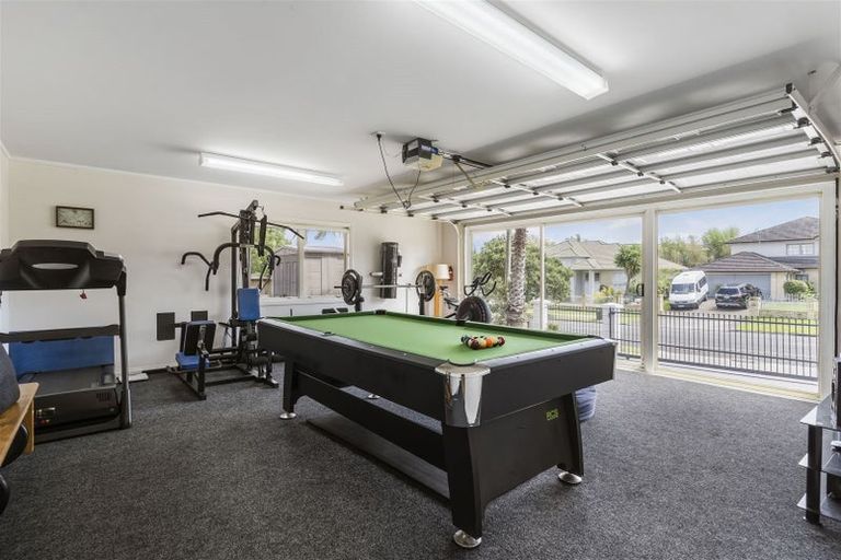 Photo of property in 24 Santa Ana Drive, Dannemora, Auckland, 2016