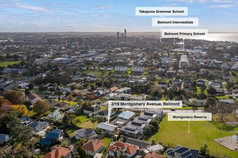 Photo of property in 2/19 Montgomery Avenue, Belmont, Auckland, 0622