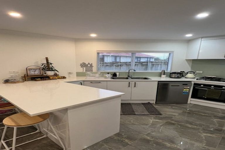 Photo of property in 32a Watts Road, Manurewa, Auckland, 2102