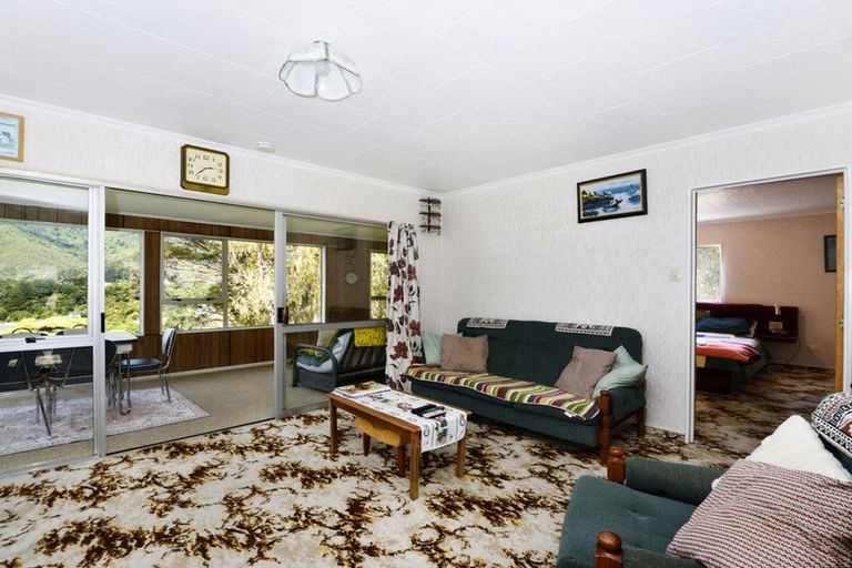 Photo of property in 30 Hope Drive, Okiwi Bay, 7193