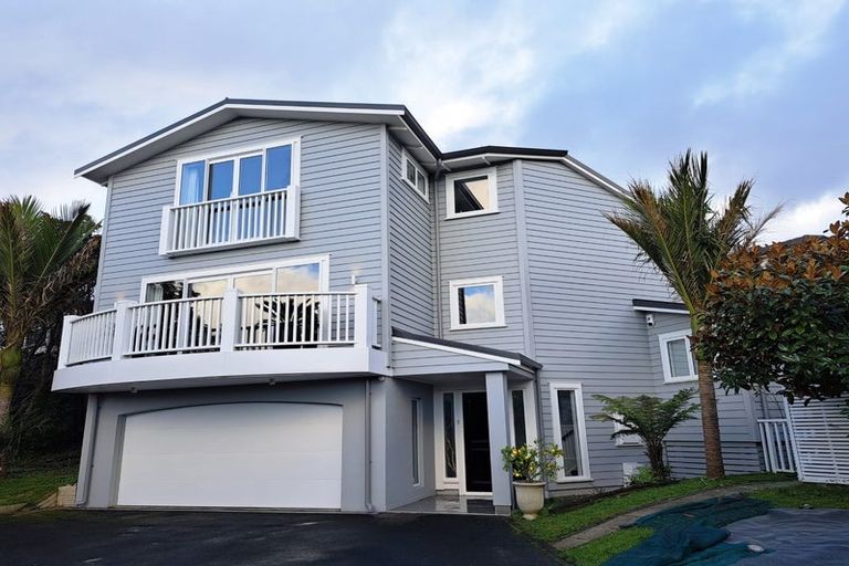 Photo of property in 1/308 Beach Road, Campbells Bay, Auckland, 0630