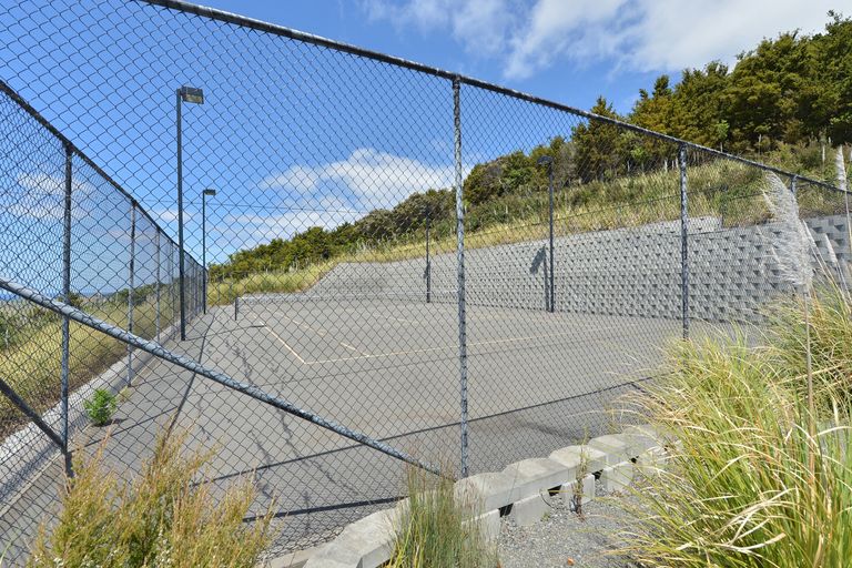 Photo of property in 79 Rangiuru Drive, Parua Bay, Onerahi, 0192