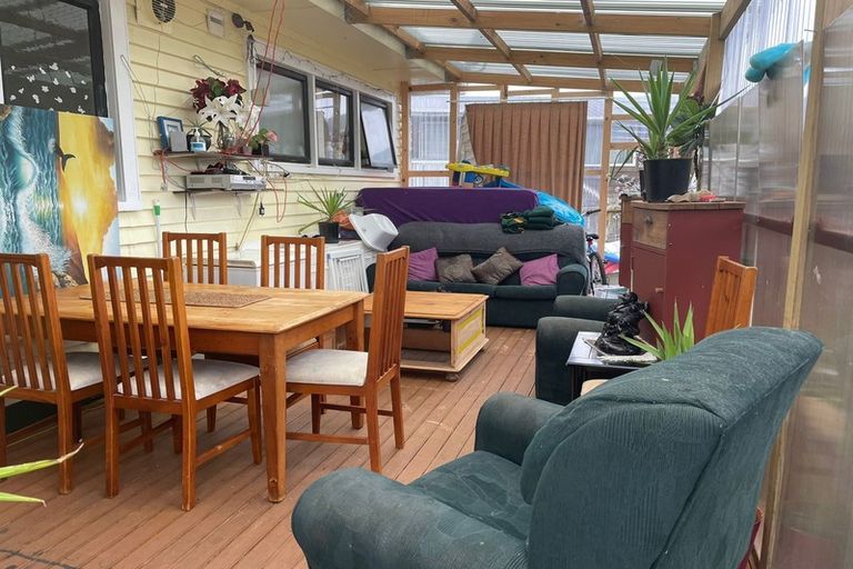 Photo of property in 3 Applewood Drive, Henderson, Auckland, 0612