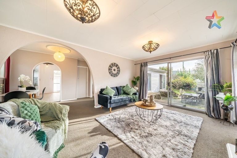 Photo of property in 3 Totara Street, Wainuiomata, Lower Hutt, 5014