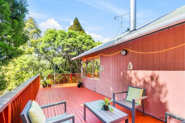 Photo of property in 79 Warner Park Avenue, Laingholm, Auckland, 0604