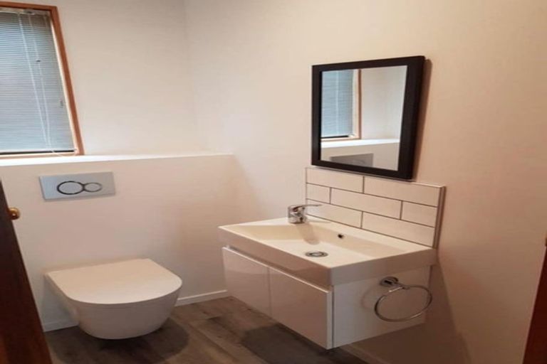 Photo of property in 8a Campbell Street, Karori, Wellington, 6012