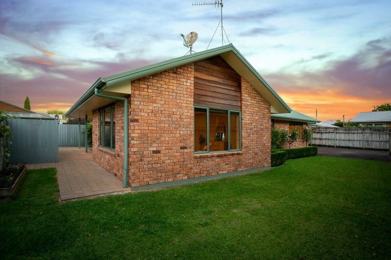 Photo of property in 41a Weld Street, Cambridge, 3434