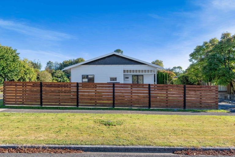 Photo of property in 22 Olivia Street, Stratford, 4332