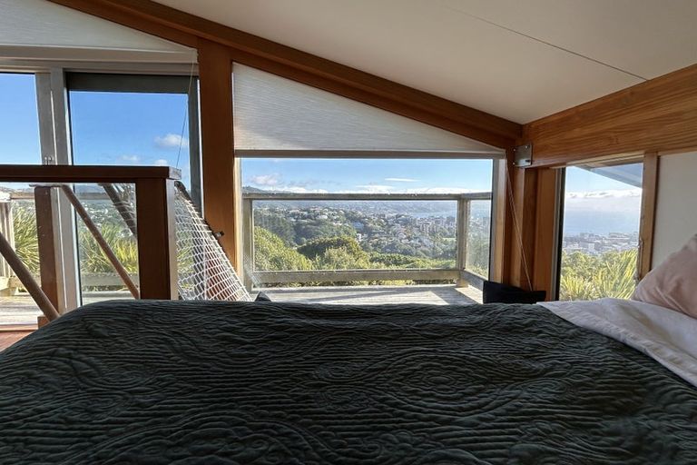 Photo of property in 1 Karepa Street, Brooklyn, Wellington, 6021