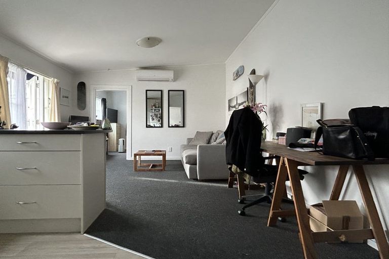 Photo of property in 3/41 Austin Street, Mount Victoria, Wellington, 6011