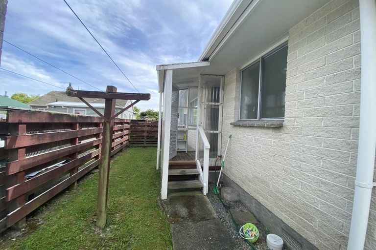 Photo of property in 4/21 Seddon Street, Wallaceville, Upper Hutt, 5018