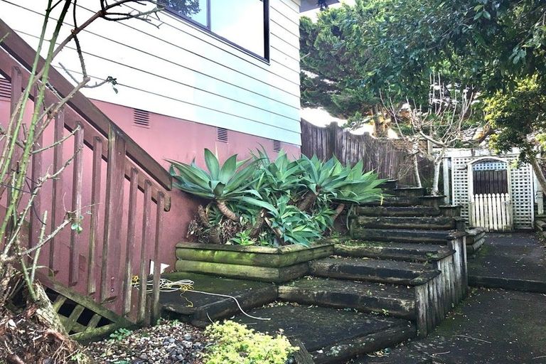 Photo of property in 84 Keegan Drive, Massey, Auckland, 0614