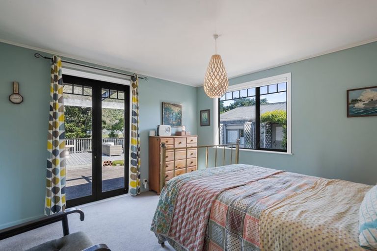 Photo of property in 4 Tarawa Street, Paekakariki, 5034