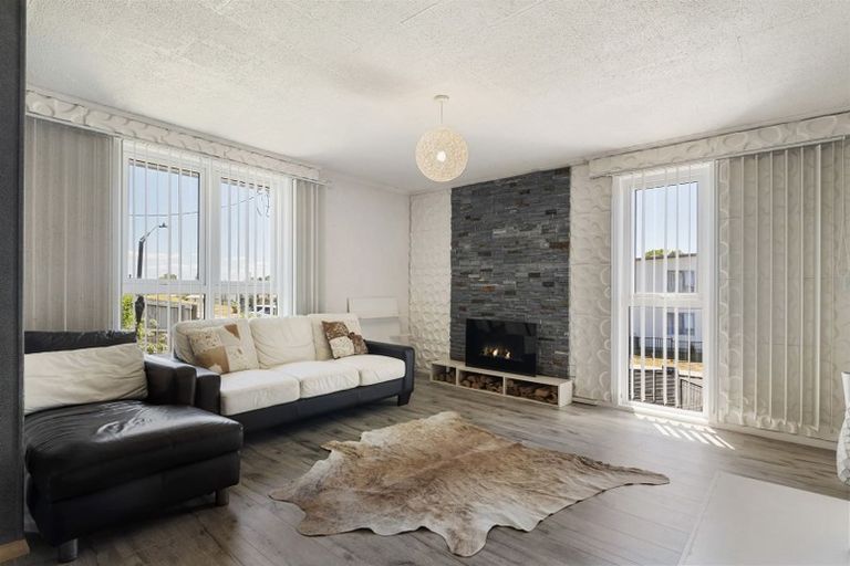 Photo of property in 17 Taurus Crescent, Beach Haven, Auckland, 0626