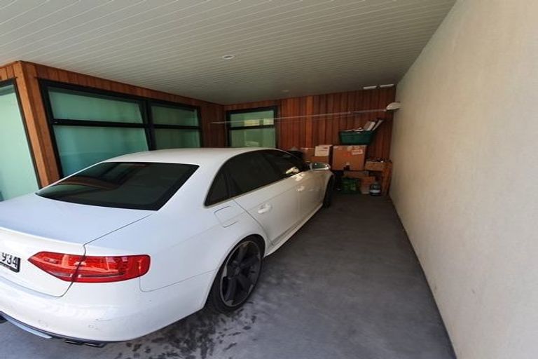 Photo of property in 3/2 Matatua Road, Raumati Beach, Paraparaumu, 5032