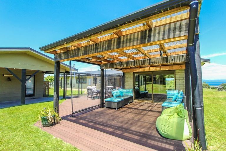 Photo of property in 56 Ward Road, Hamurana, Rotorua, 3097