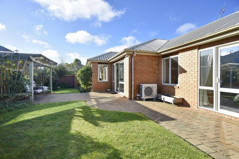 Photo of property in 27 Beechwood Drive, Northwood, Christchurch, 8051