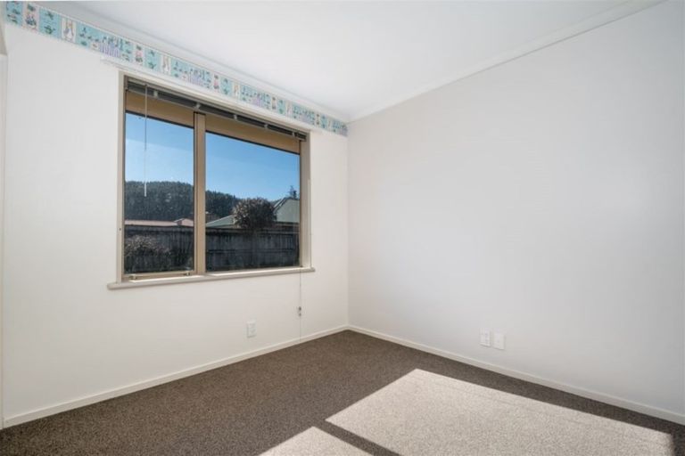 Photo of property in 10 Whiting Drive, Wakefield, 7025