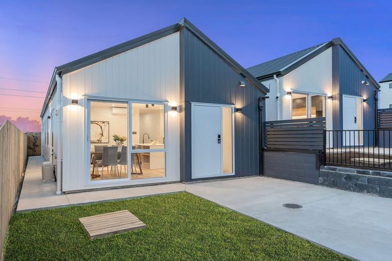 Photo of property in 38 Horokaka Street, Massey, Auckland, 0614