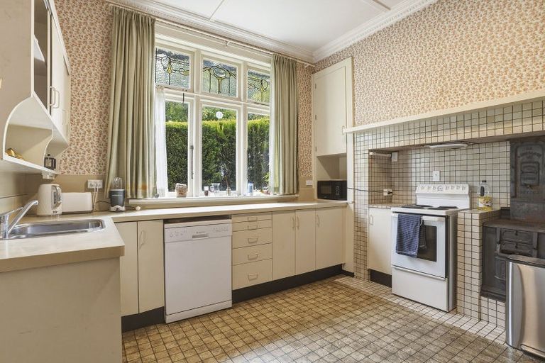 Photo of property in 99 Queen Street, North Dunedin, Dunedin, 9016